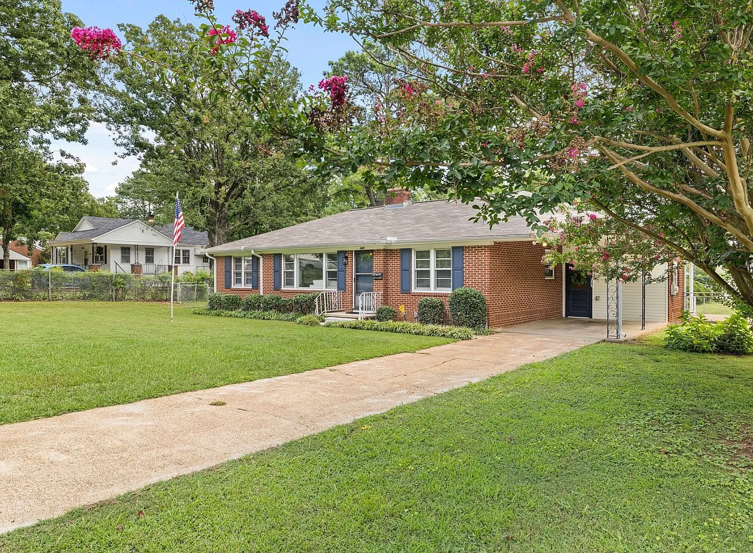 3 bed, 1552 sqft, $2,100 — Photo 3
