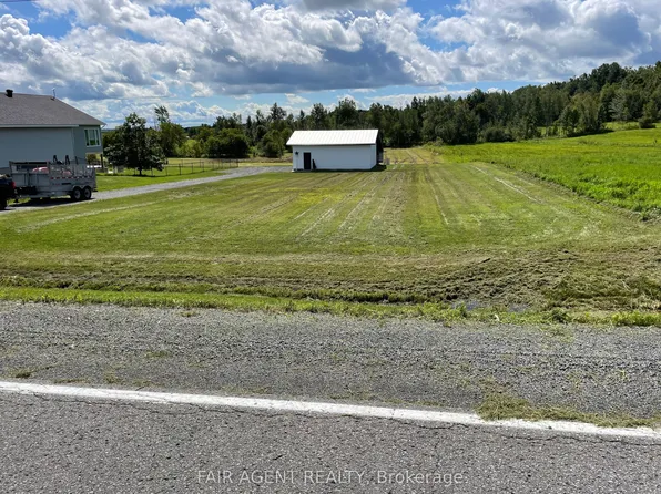 2130 Du Golf Rd, Clarence Rockland, ON K0A 2A0