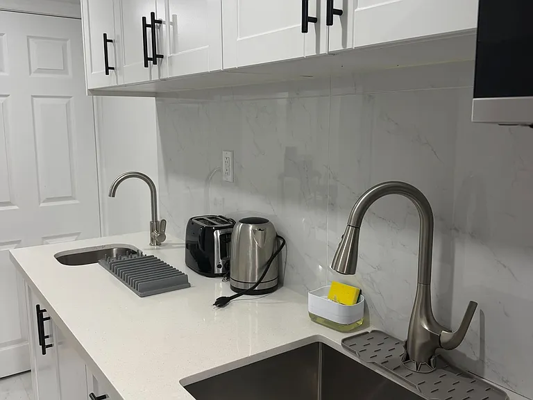 164 Stather Cres #BASEMENT — Photo 5