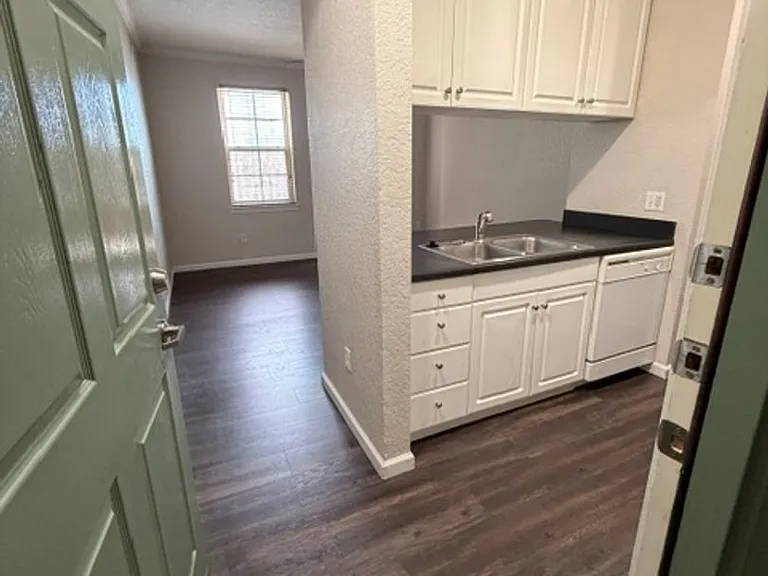 860 N Orange Ave #271 — Photo 13