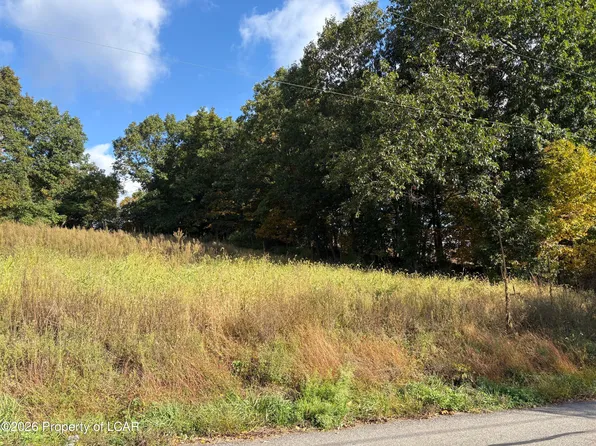 Southdale Rd, Shickshinny, PA 18655