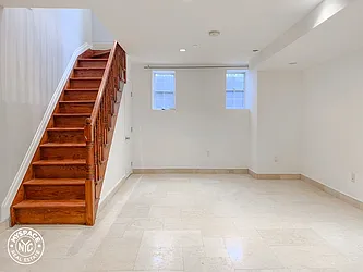 Rented by MySpaceNYC