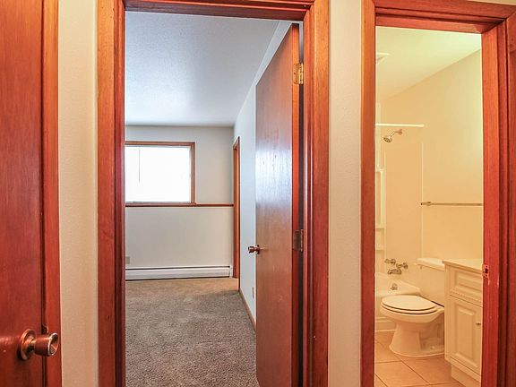 4th image of 3508 S Norton Ave #3532