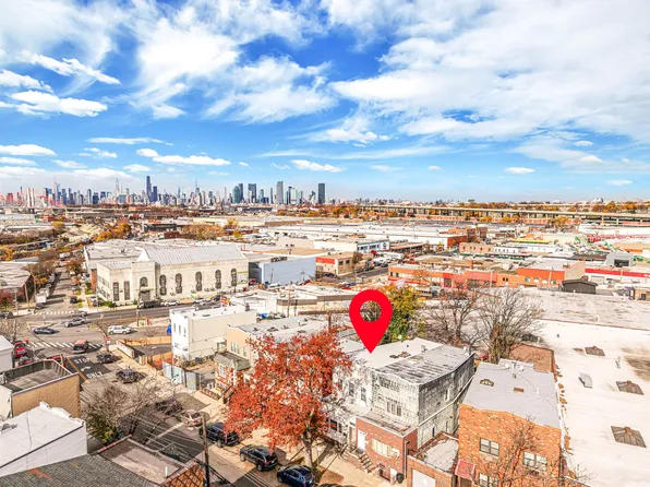 58-07 Maspeth Avenue image 32 of 35