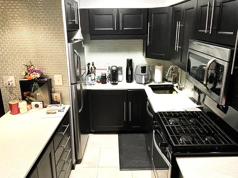 4801 Fairmont Ave #611 — Photo 6