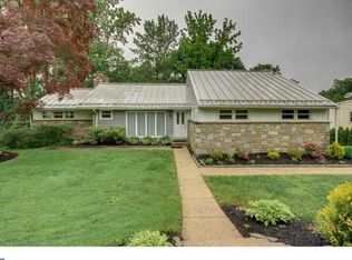 1136 Greentree Ln, Narberth, PA 19072