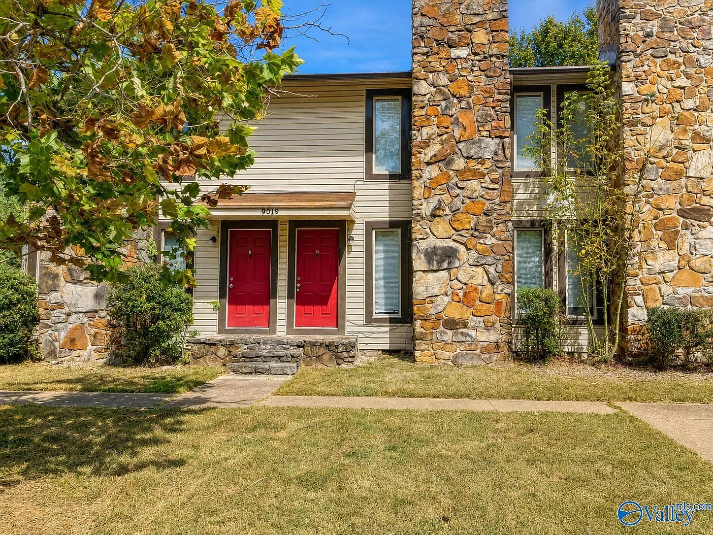 2 bed, 2.0 bath, 1000 sqft, $850 — Photo 1