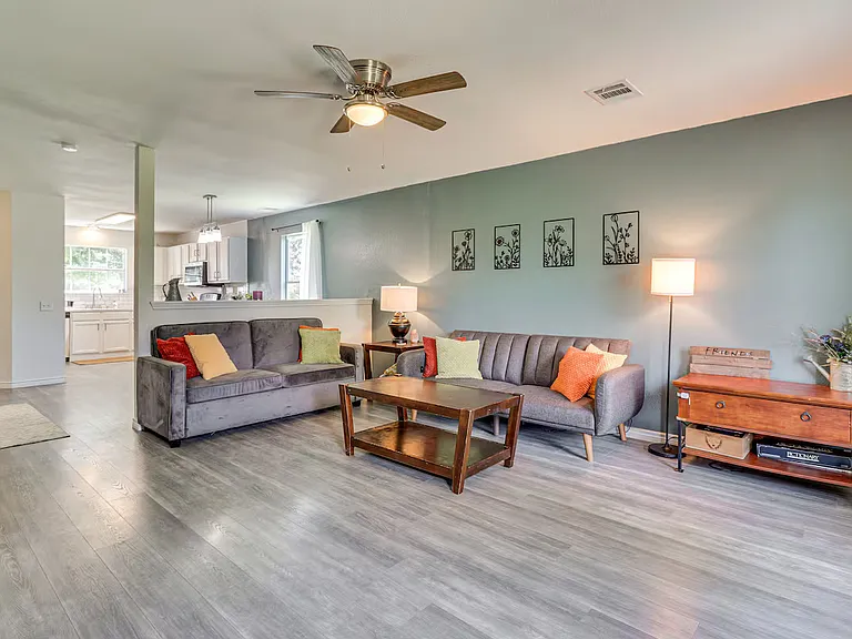 11304 Hungry Horse Dr — Photo 1