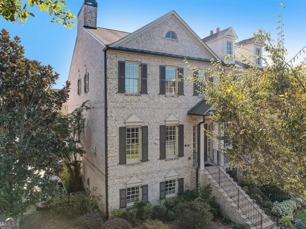 380 Rose Garden Ln, Alpharetta, GA 30009