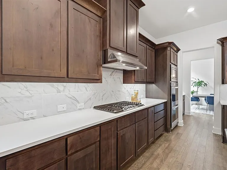 2020 Grey Bark St — Photo 11