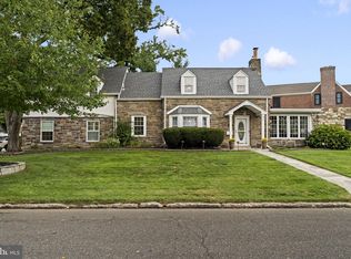 79 Manor Cir, Bristol, PA 19007
