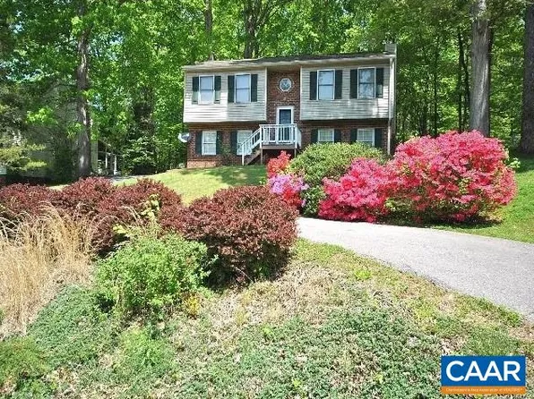 504 Jefferson Woods Dr, Forest, VA 24551