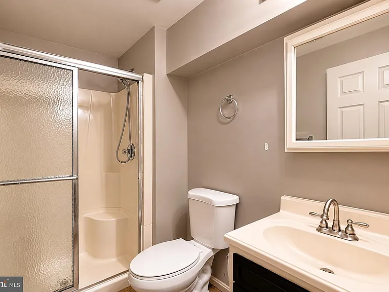 638 Villager Cir — Photo 12