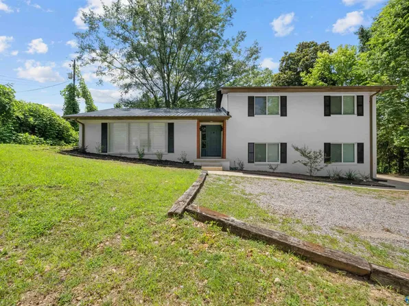 4264 Lister Ferry Rd, Rainbow City, AL 35906