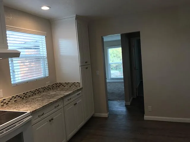1340 Padre Ave — Photo 12