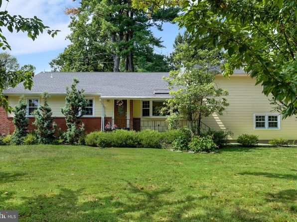 74 Marion Rd E