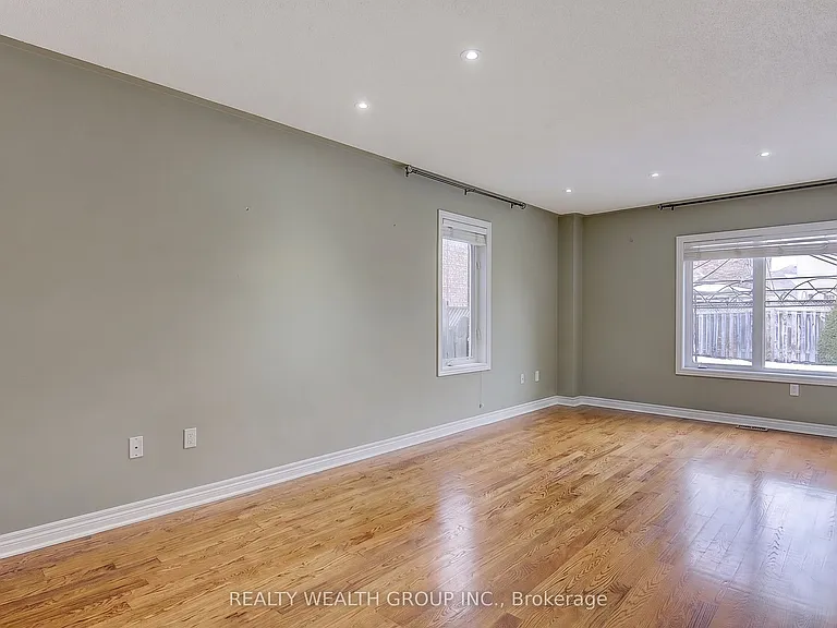 20 Laura Sabrina Dr — Photo 9