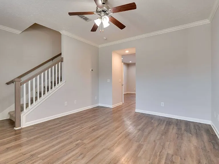 810 Staten Dr — Photo 5