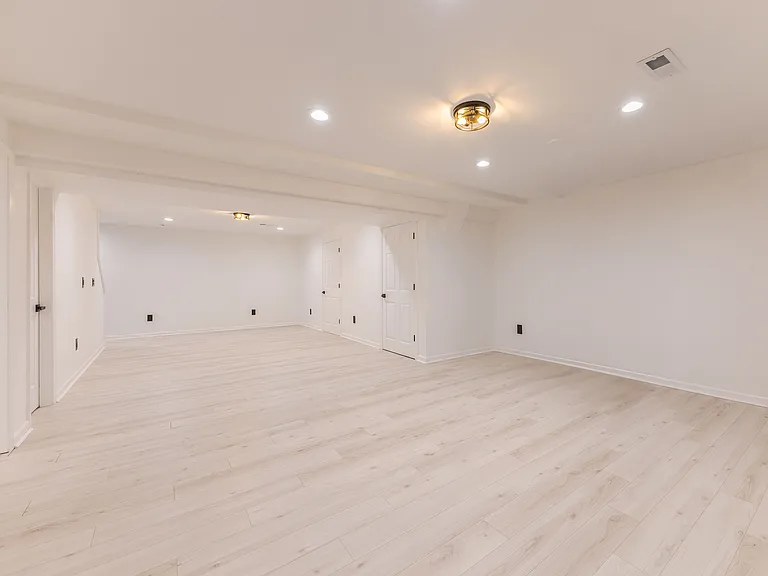 613 Wulbrun Dr — Photo 32