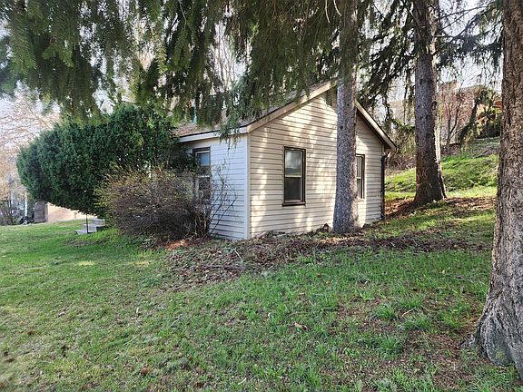 3rd image of 505 SE South St