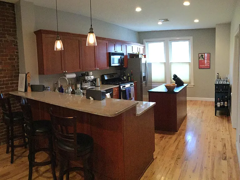 1249 Cambridge St #2 — Photo 5