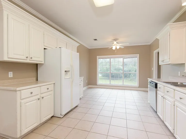 45 Franklin Pl — Photo 5
