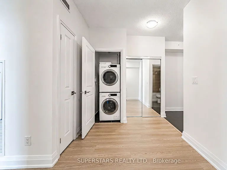 7161 Yonge St #1626 — Photo 23