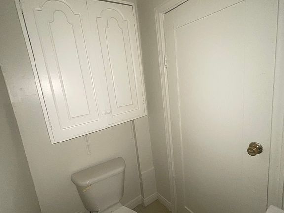 3rd image of 3585 1/2 E 1st St #3585-1/2