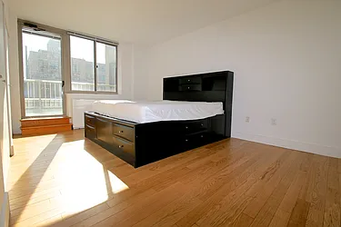 Rented by BLU Real Estate