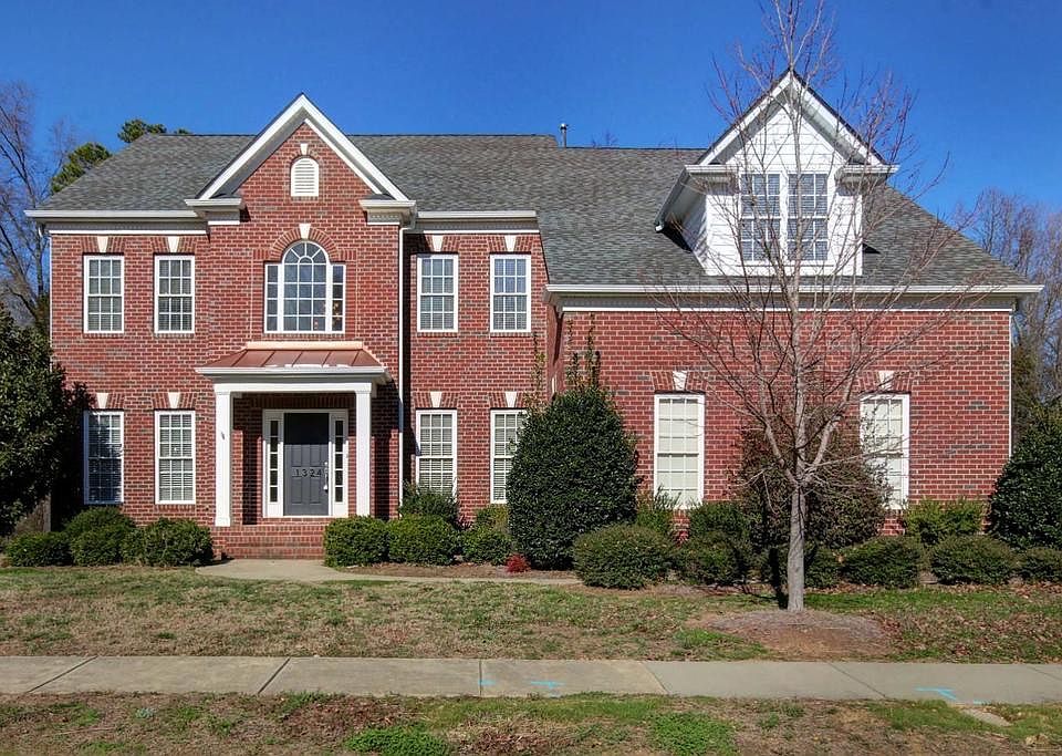 1st image of 1324 Bershire Ln