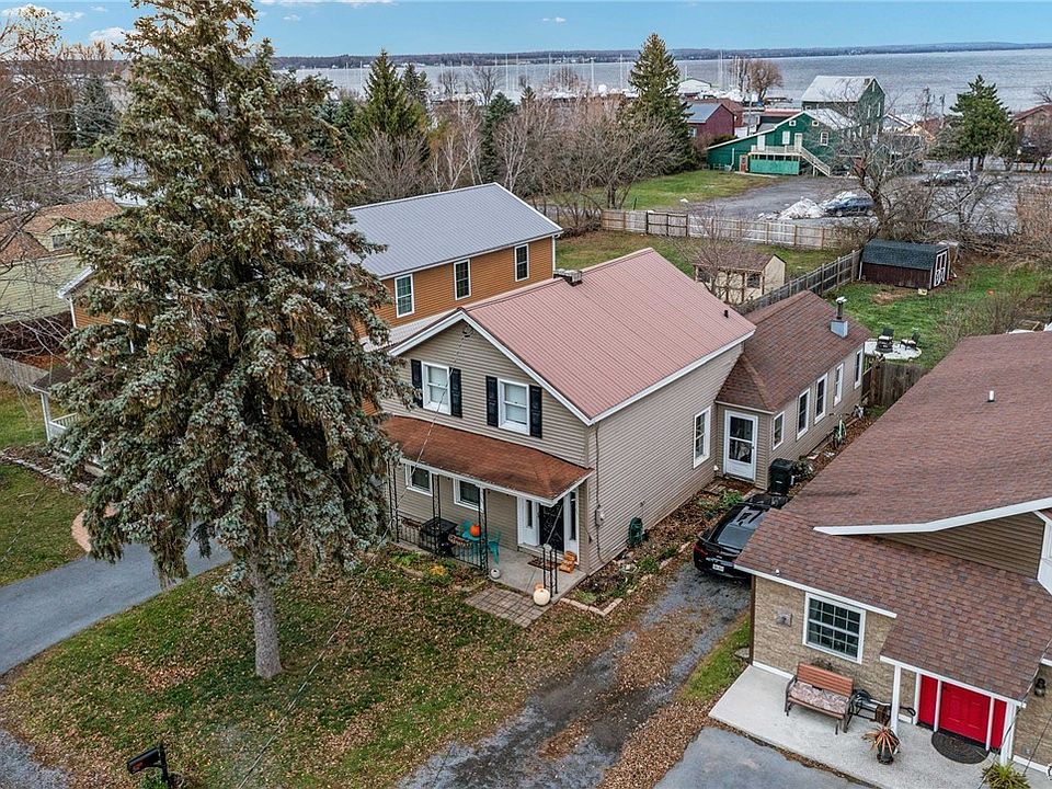 206 W Washington St, Sackets Harbor, NY 13685 Zillow