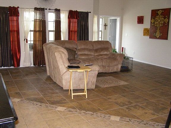 5th image of 304 E 92nd St