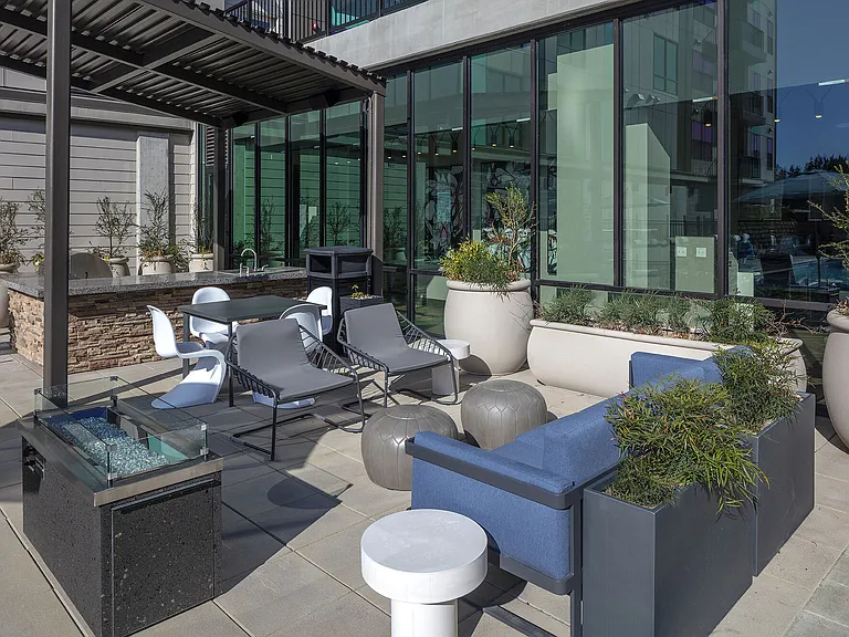 Oak Street Lofts — Photo 20