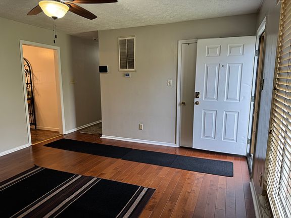 4th image of 2849 Gardenia Dr