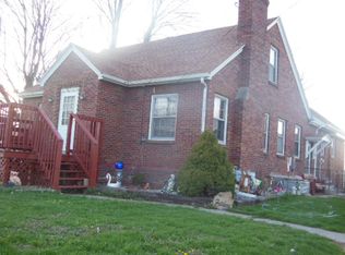 7121 Old Highway 50, Flora, IL 62839