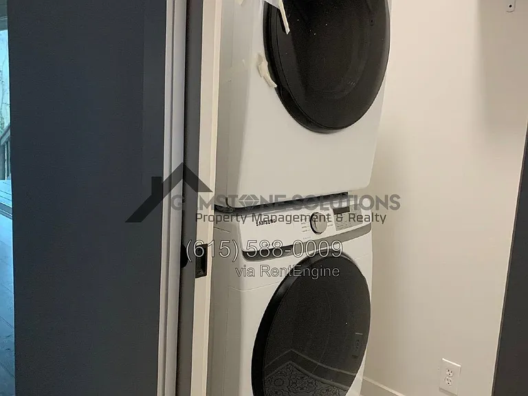 217 Oxford Dr — Photo 16
