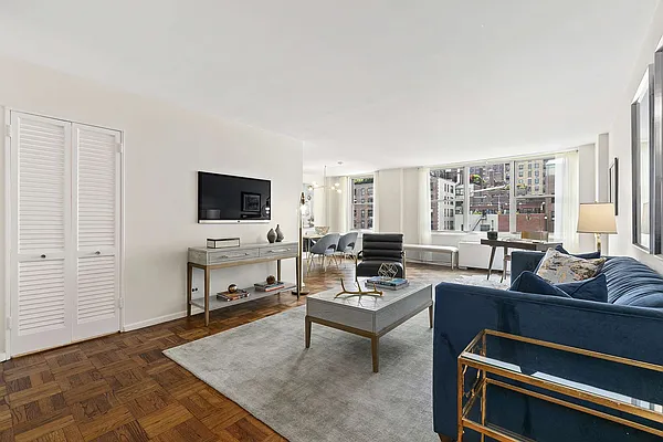 Sold by Compass | media 1