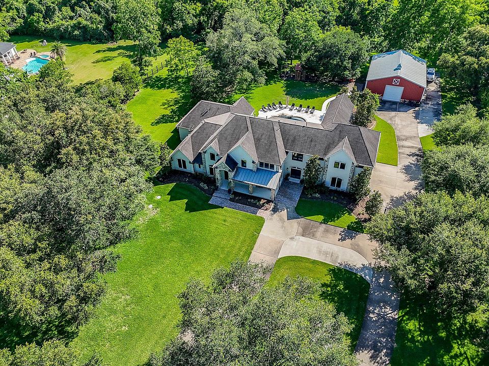 1st image of 8518 Halls Retreat Ct