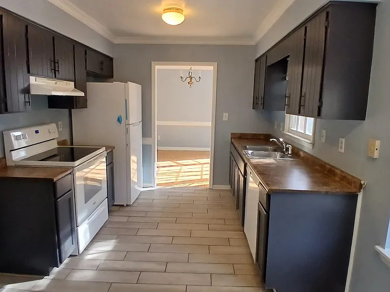 3504 E Jameson Rd — Photo 2