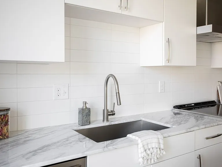 806 Olympic St #511 — Photo 8