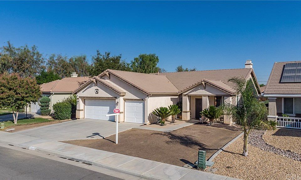 1st image of 26456 Nova Ln