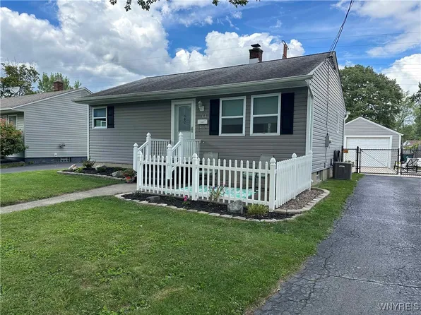 104 Oakwood Ter, North Tonawanda, NY 14120