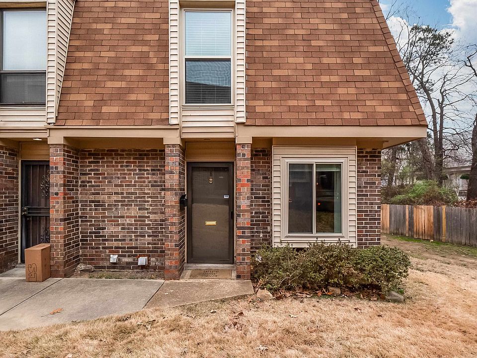 1st image of 1896 Poplar Woods Cir E APT 6