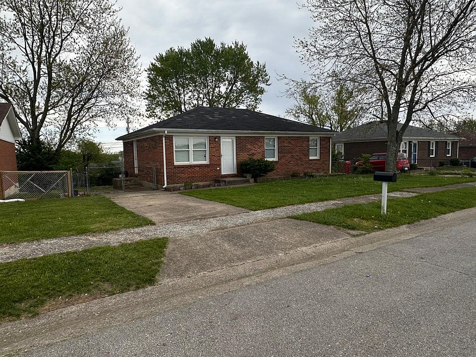 1st image of 408 Foxwood Dr