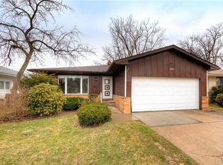 2643 S Green Rd, Beachwood, OH 44122