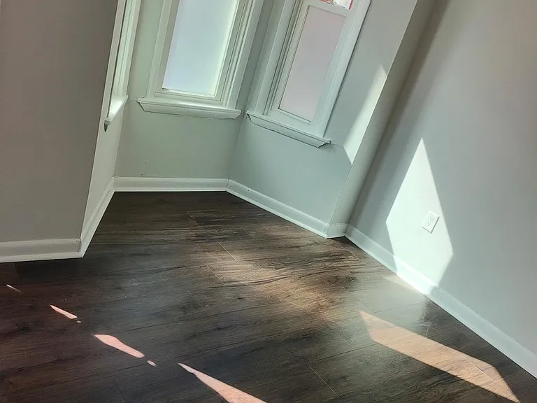616 George St — Photo 11