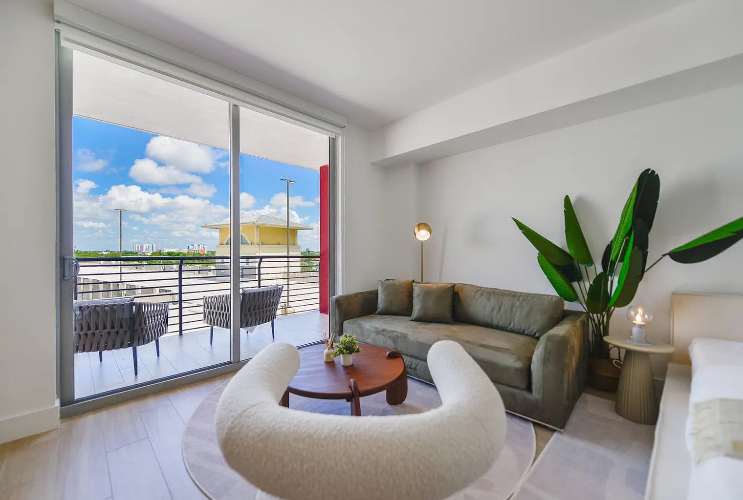 Studio, 1.0 bath, 559 sqft, $2,883 — Photo 1