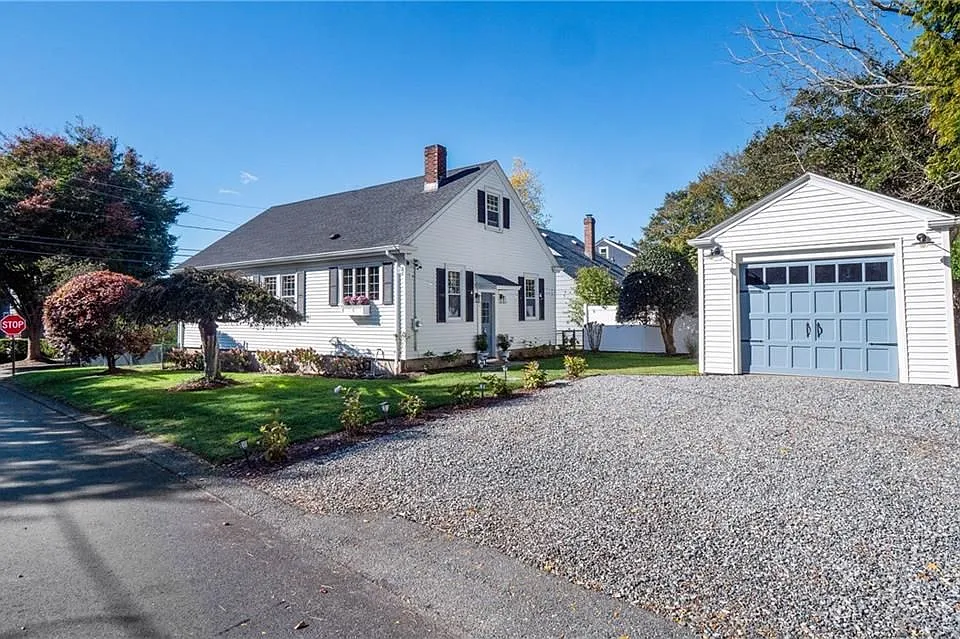 26 Vernon Ave