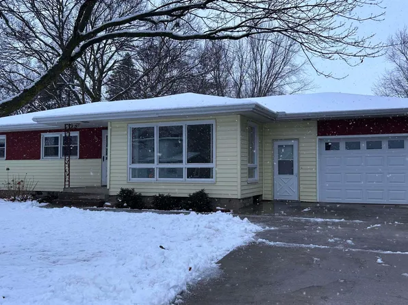 203 E Maple St, Elmwood, IL 61529