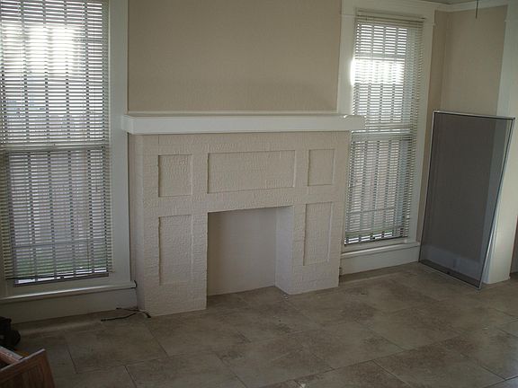 5th image of 1105 Mahanna Ave